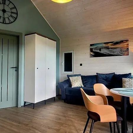 Apartament Diament, Comfortable Near The Sea & In