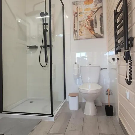 Lägenhet Diament, Comfortable Near The Sea & In *