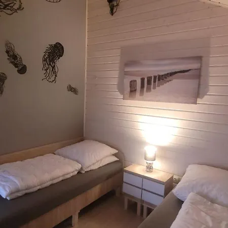 Lägenhet Diament, Comfortable Near The Sea & In Dziwnówek