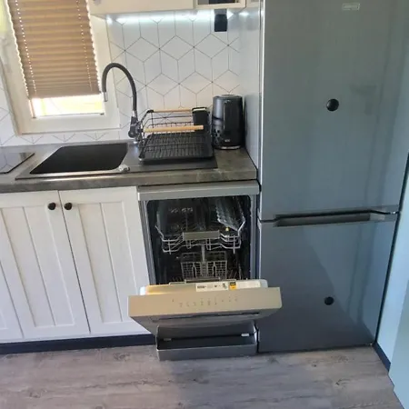 Lägenhet Diament, Comfortable Near The Sea & In