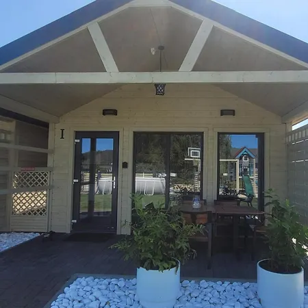 Diament, Comfortable Near The Sea & In Lägenhet Dziwnówek